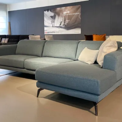 Divano moderno tessuto Lambert di Le comfort con sconto del - 35%