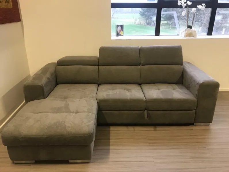 Divano con penisola Mir� Tancredi in Offerta Outlet