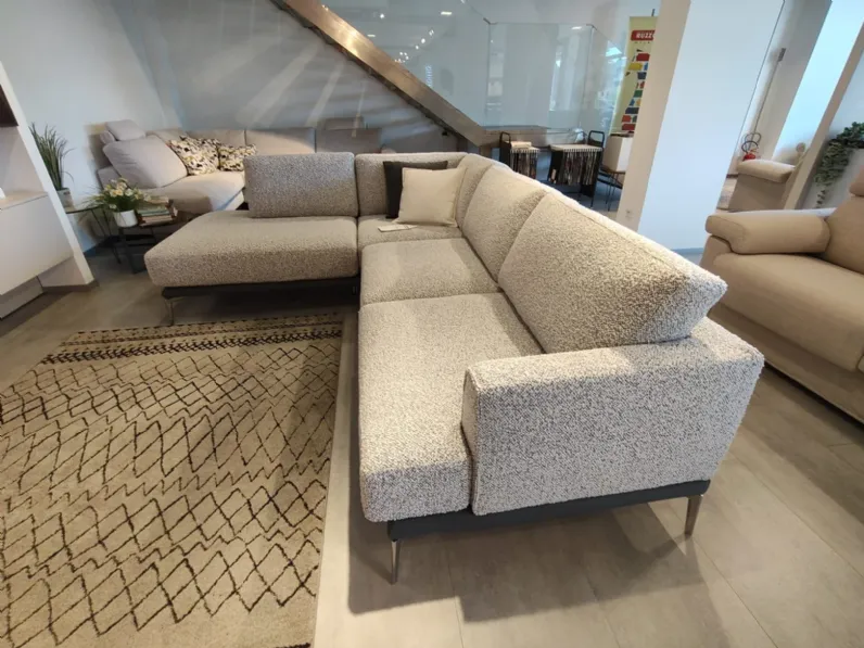 Divano Divano componibile modello fly Artigianale a PREZZO OUTLET scontato del 20%