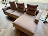 Divano design tessuto Ginny di Samoa con sconto del - 35%