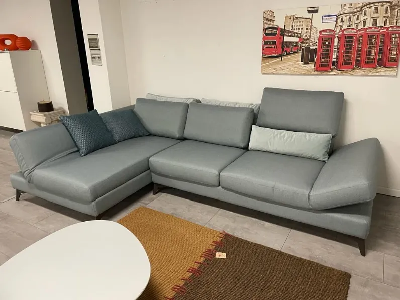 Divano con penisola Nathan Collezione esclusiva a PREZZO OUTLET scontato del 40%