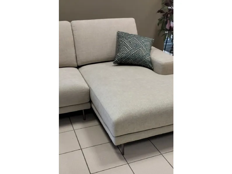 Divano design tessuto Platz di Rizzetto con sconto del - 40%
