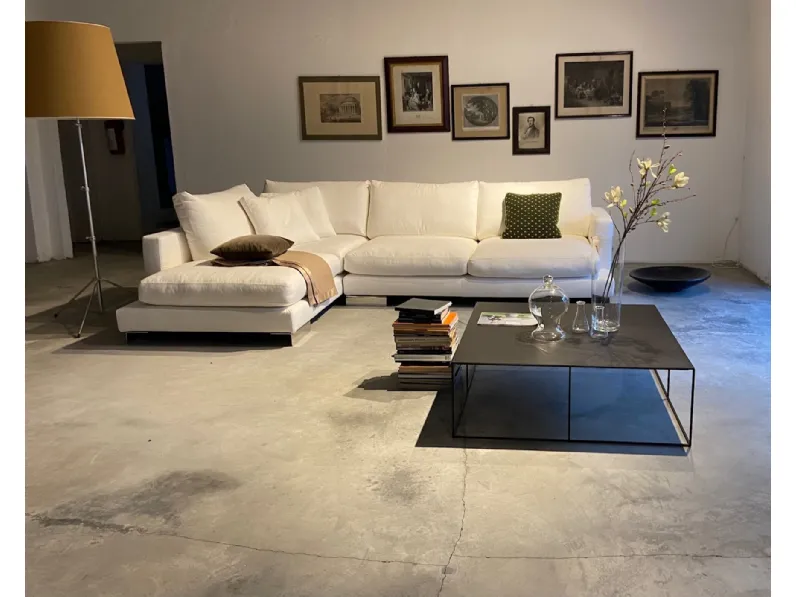 Divano Simposio divano ad angolo con chaise longue Dhome a PREZZO OUTLET scontato del 25%