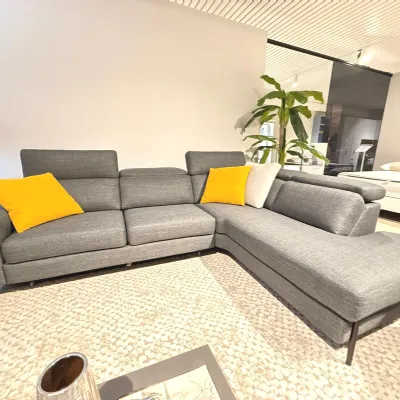 Divano Con penisola Space fly Samoa a 2350 Euro