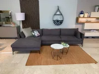 Divano Con penisola Square di Italiana divani a prezzo ribassato