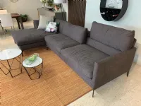 Divano Con penisola Square di Italiana divani a prezzo ribassato