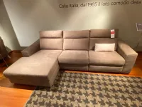 Divano con penisola tessuto in poliuretano  Calia in Offerta Outlet