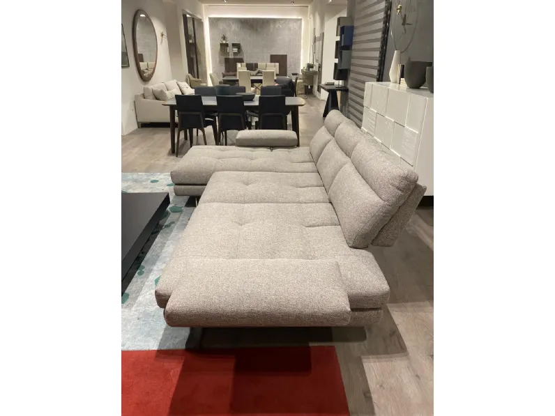 Divano con penisola Toby wing Calia ad un prezzo conveniente