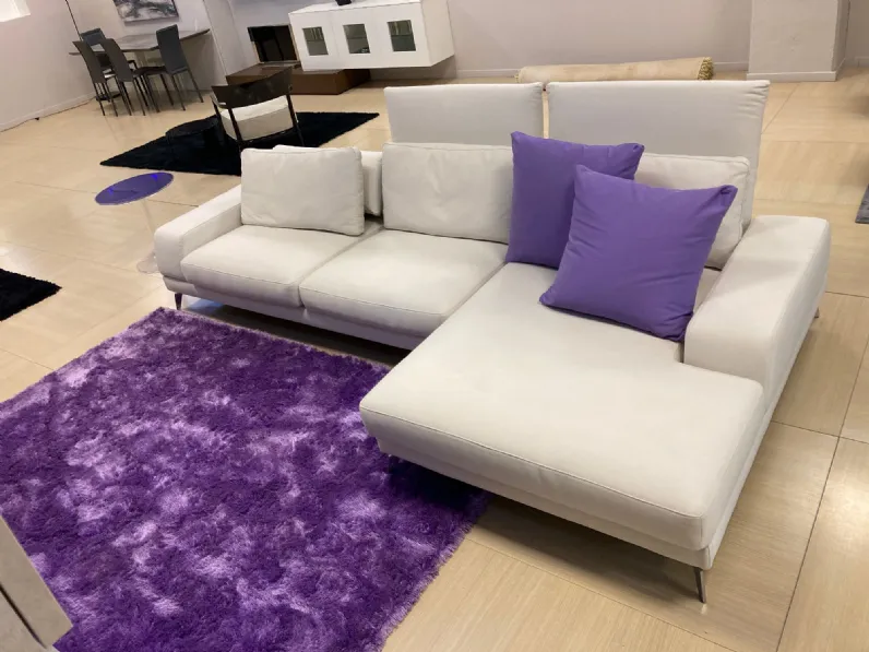 Divano con penisola Upper Samoa a PREZZO OUTLET scontato del 53%