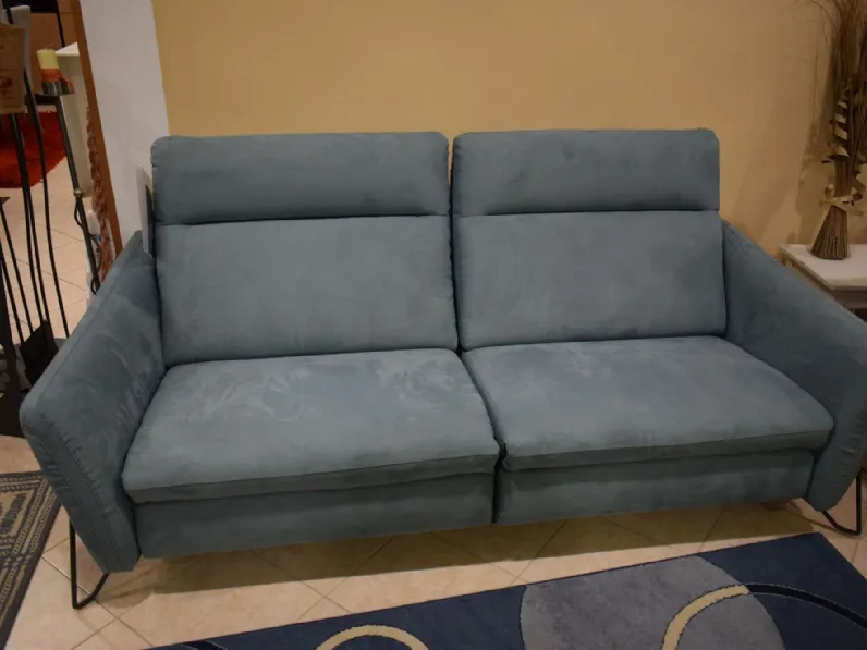 Divano moderno tessuto Gaya di Collezione esclusiva con sconto del - 70%