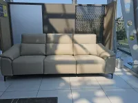 Divano Divano lineare columbus di Nicoletti home in stile moderno in Offerta Outlet