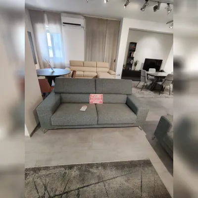 Divano Divano modello milano Artigianale: con uno SCONTO ESCLUSIVO del 20%