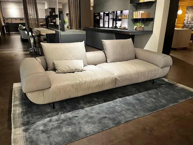 Divano Fastlove di Arketipo in stile design a prezzo scontato