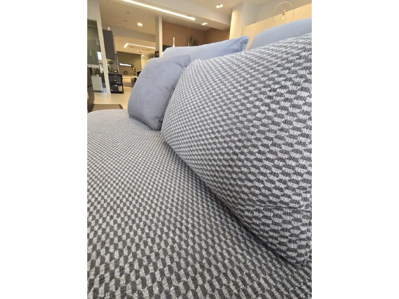 Divano Con penisola Matrix Samoa in Offerta Outlet a 1780 Euro