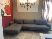 Divano moderno tessuto Philip 77 di Doimo salotti con sconto del - 50%