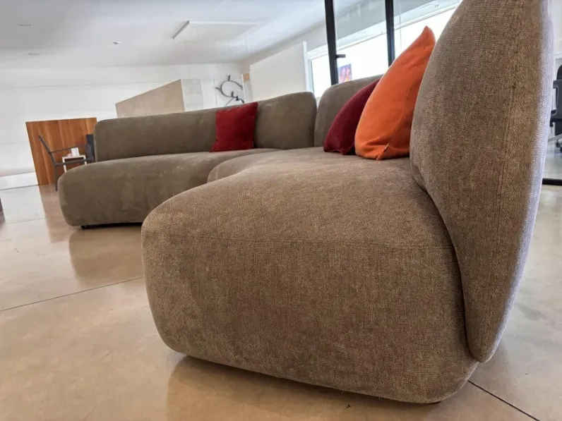 Divano Blossom tessuto in misto piuma  Novamobili a prezzo Outlet
