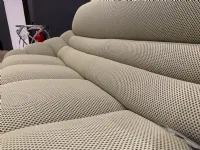 Divano Daisy tessuto in poliuretano  Calia in Offerta Outlet