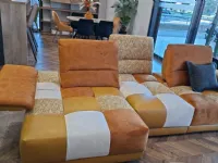 Divano in Tessuto stile design modello Kipling scontato - 40%