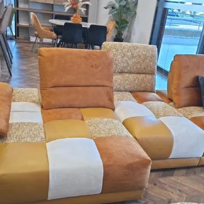 Divano in Tessuto stile design modello Kipling scontato - 40%