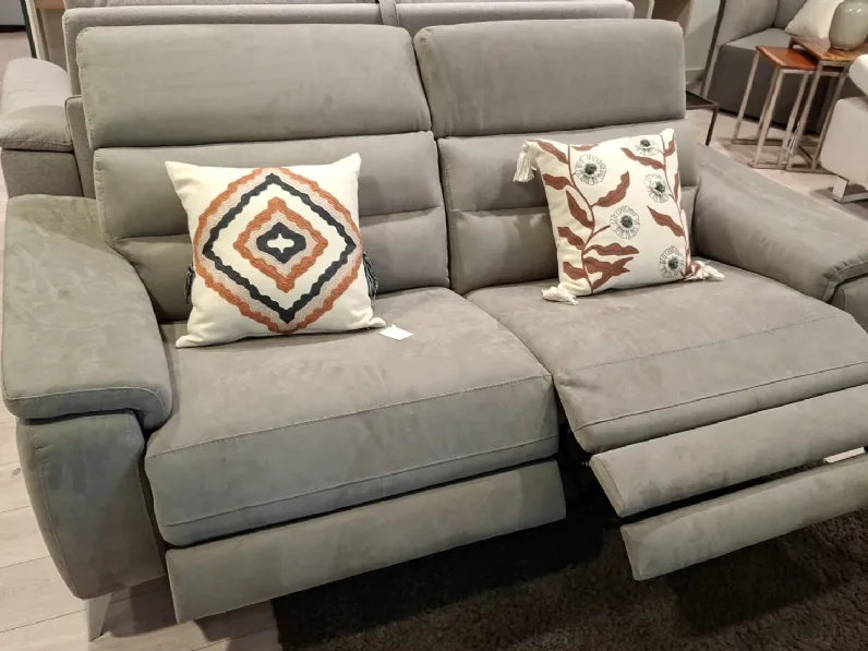 Divano Nebbia di Delta salotti in stile design a prezzo Outlet