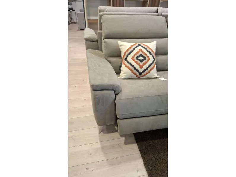 Divano Nebbia di Delta salotti in stile design a prezzo Outlet