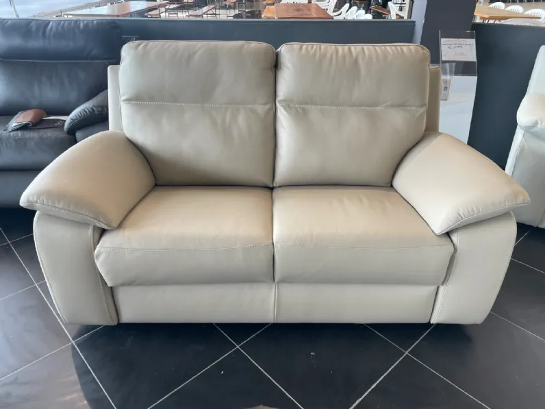 Divano New york pelle in poliuretano  Nicoletti home a prezzo Outlet