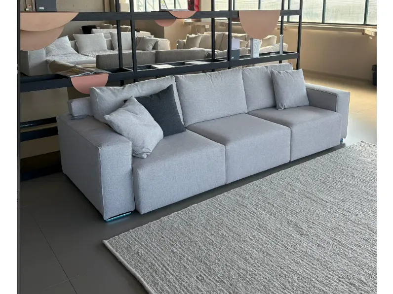 Divano design tessuto Charlie di Biba salotti con sconto del - 29%