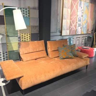 Divano design tessuto Tate di Egoitaliano con sconto del - 35%