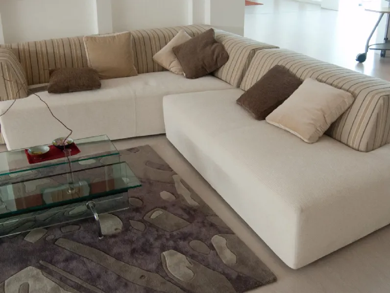 Divano Angolare Divano angolare mod sam Meritalia in Offerta Outlet a 2074 Euro
