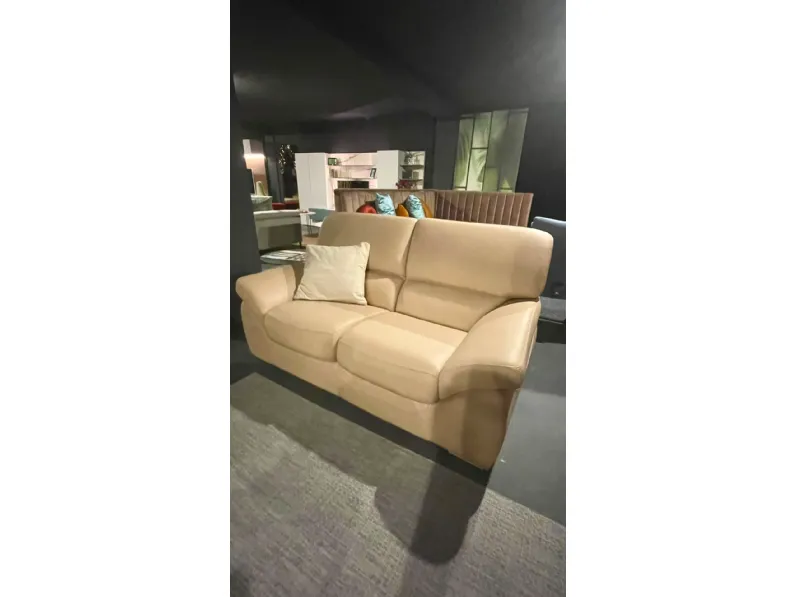 Divano artigianale in pelle 3f in OFFERTA - 40%