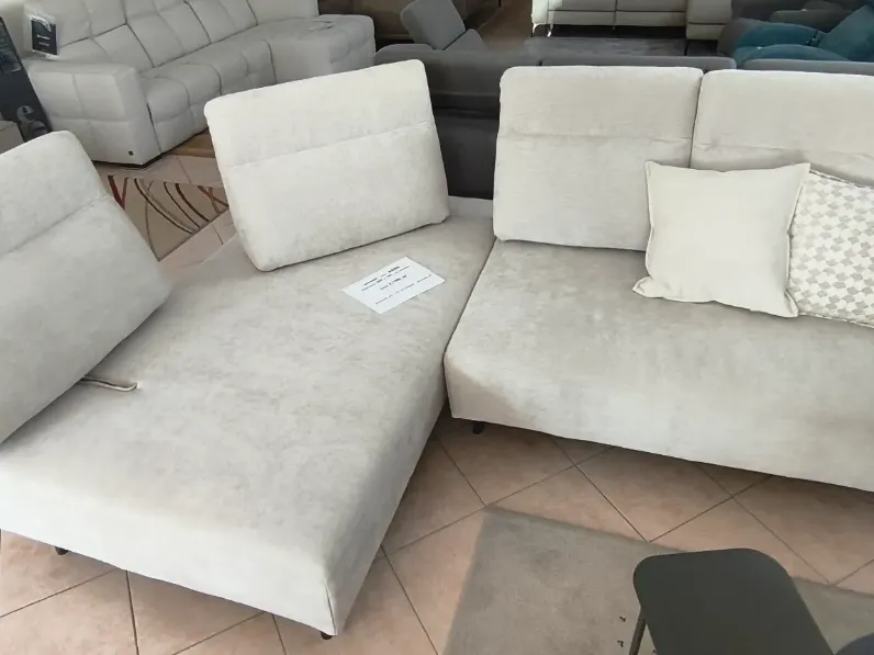 Divano asso di Le comfort in stile design a prezzo Outlet