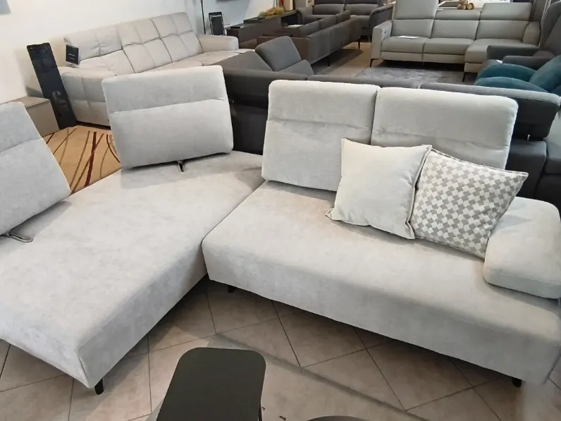 Divano asso di Le comfort in stile design a prezzo Outlet