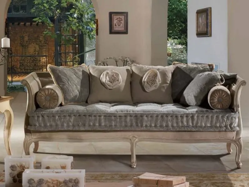 Divano duca completo  diversi rivestimenti  Md work in Offerta Outlet a soli 4220€
