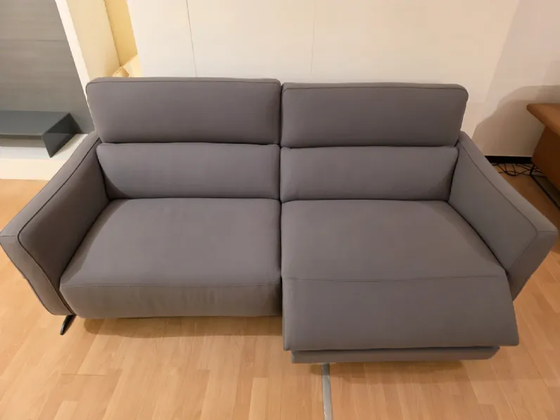 Divano in Pelle stile design modello Divano fusion 3 posti scontato - 50%