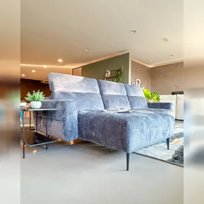 Divano Con penisola modello Divano gillan di Le comfort a prezzi outlet