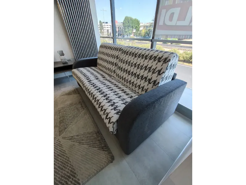 Divano letto modello boston Artigianale a PREZZO OUTLET scontato del 20%