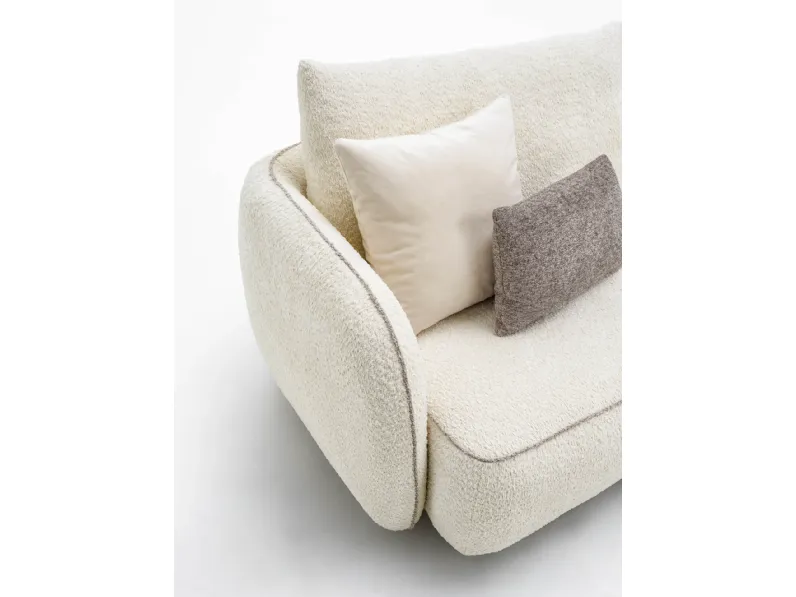 Divano Lineare Divano modello togo Le comfort a 2050 Euro