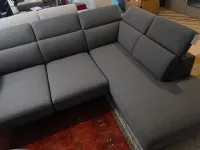 Divano in Tessuto stile moderno modello Divano norton scontato - 50%