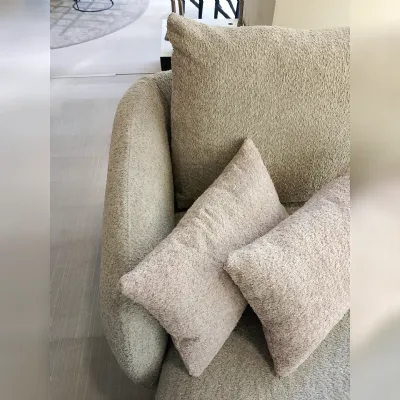 Divano da 4 posti modello Divano togo di Le comfort scontato