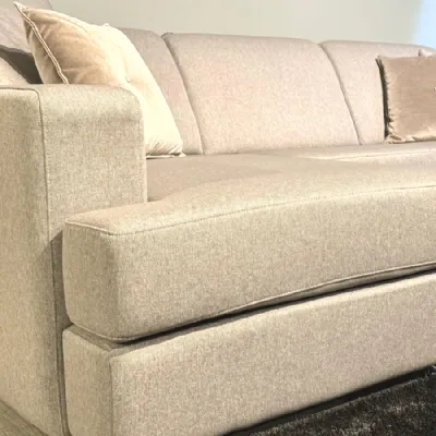 Divano Con penisola Dylan Doimo salotti in Offerta Outlet a 2330 Euro
