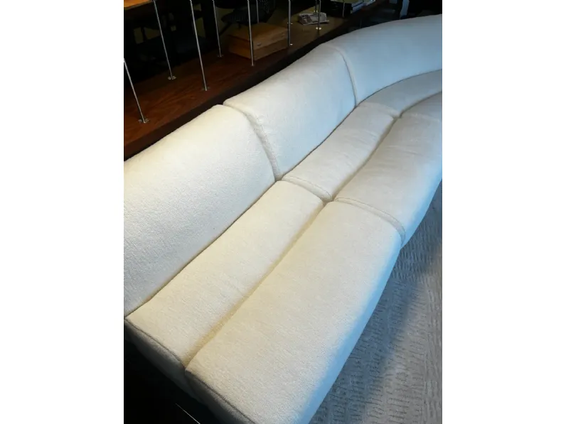 Divano Ernest di Poliform in stile moderno a prezzo Outlet