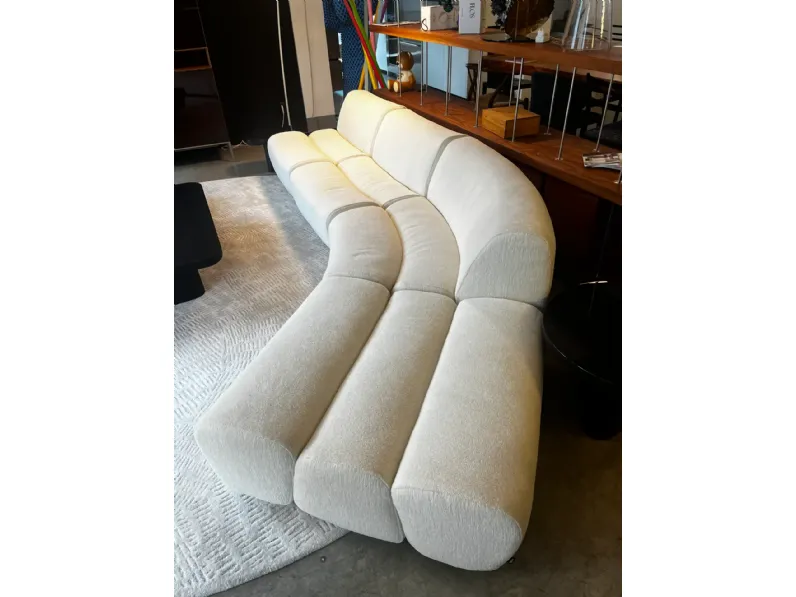 Divano Ernest di Poliform in stile moderno a prezzo Outlet