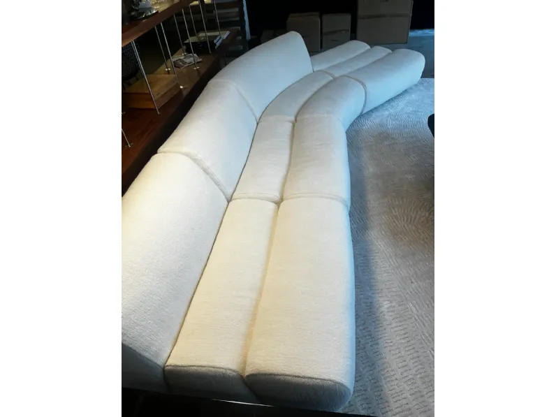 Divano Ernest di Poliform in stile moderno a prezzo Outlet