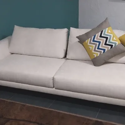 Divano Ernest new tessuto in poliuretano  Valentini a prezzo scontato