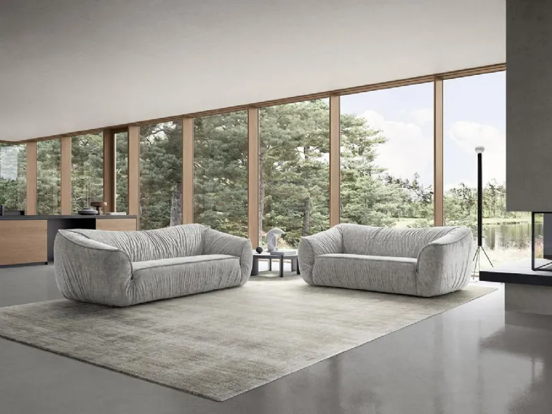 Divano Float Felis in Offerta Outlet a 1958€. Affrettati!
