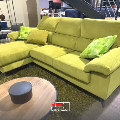 Divano Giulia in Tessuto Biel a prezzo scontato