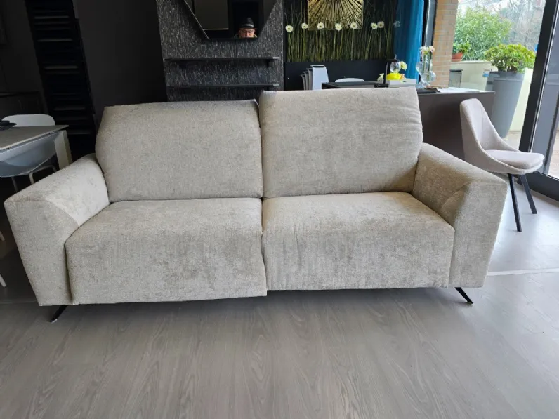 Divano Lineare Granada r. Rosini in Offerta Outlet a 1750€