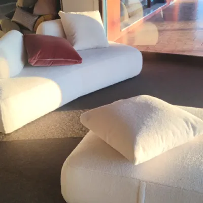Divano moderno modello Grecale scontato 