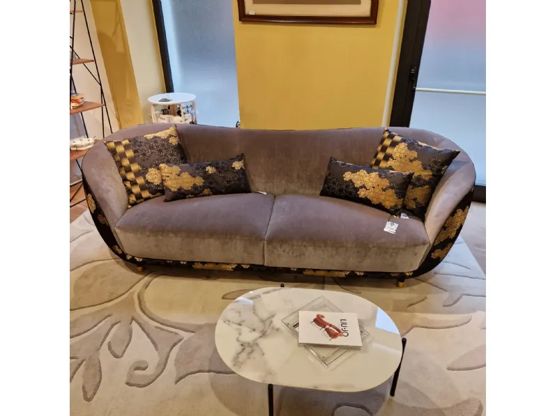 Divano Hyago tessuto in poliuretano  Roche bobois a prezzo Outlet