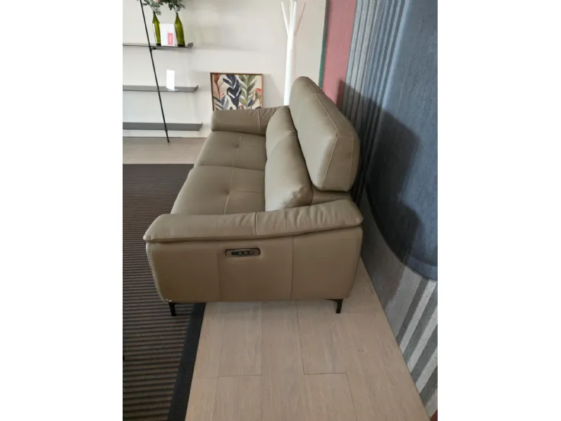 Divano columbus triplo motore  Nicoletti home in OFFERTA - 60%